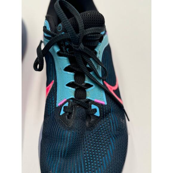 Nike · 9.5W · Air Zoom Pegasus 40 SE · Black / Hyper Pink Running - Picture 5 of 14